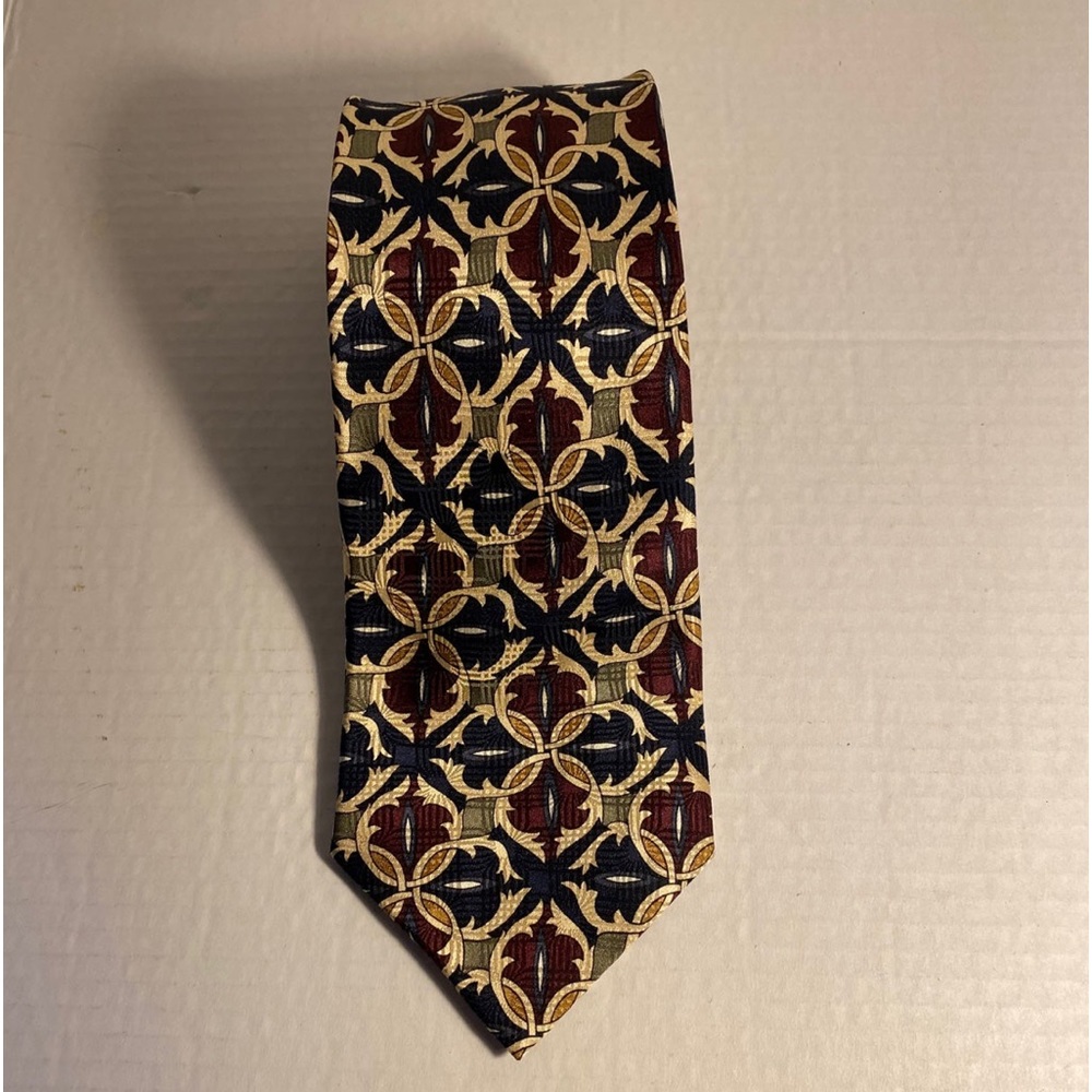 Vintage Britches of Georgetowne Tie